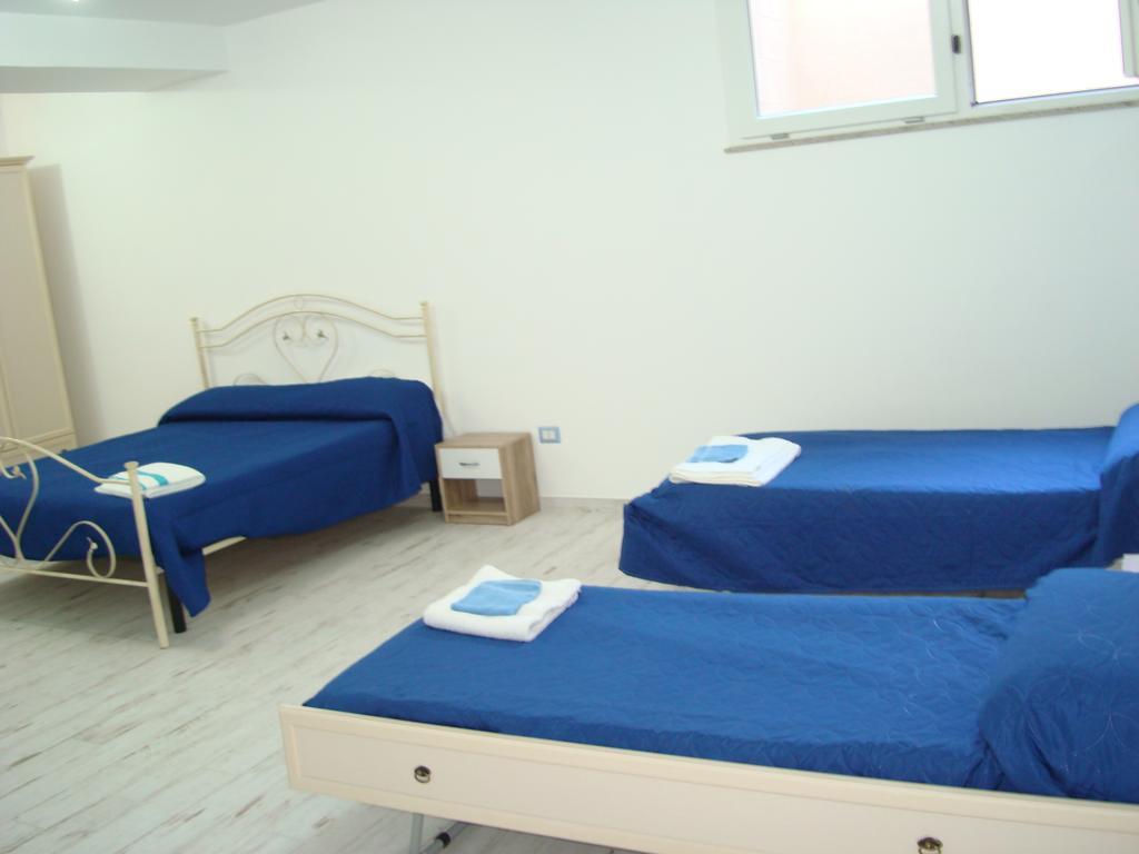 Guest House Mare E Luna Fiumefreddo Bruzio Exterior photo