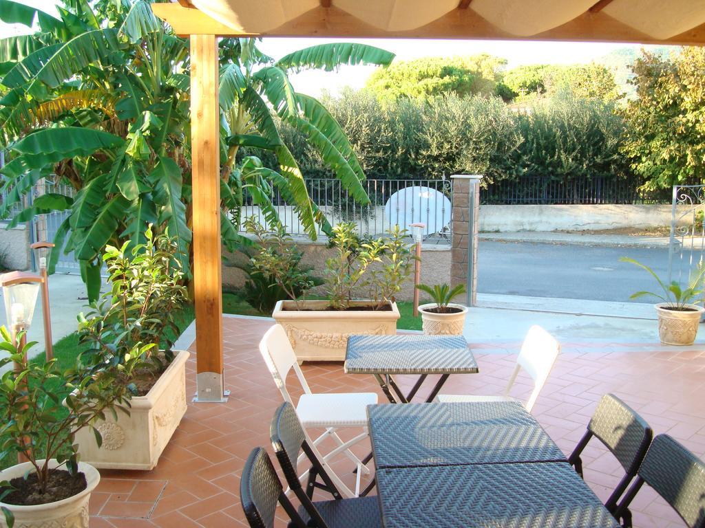 Guest House Mare E Luna Fiumefreddo Bruzio Exterior photo